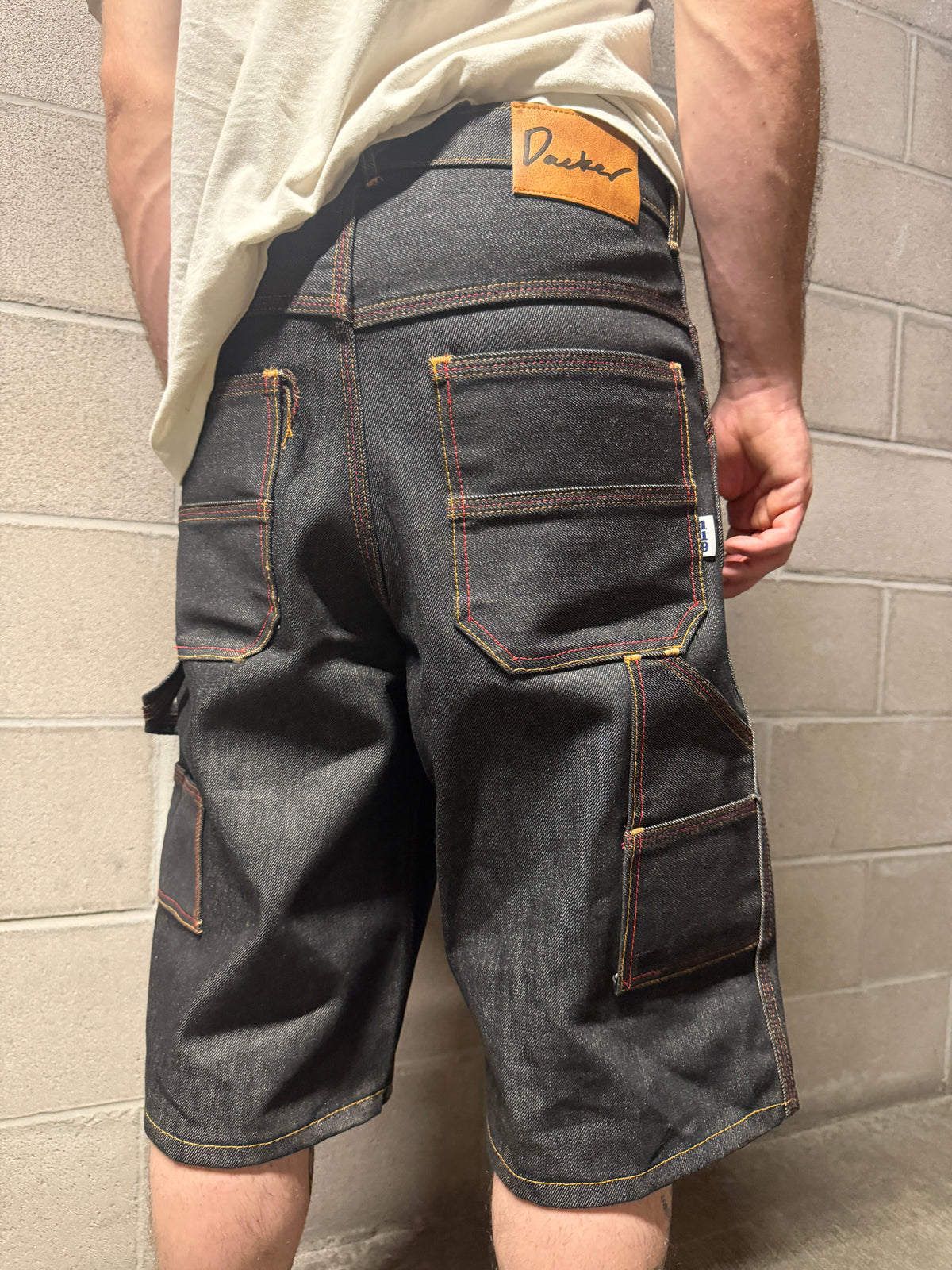 11 OZ BAGGY CARPENTER SHORTS OVERSTOCK